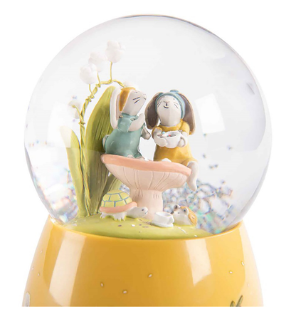 Bola de nieve musical / Musical snow globe - Los tres conejitos